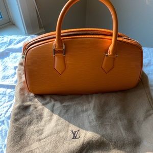 Louis  Vuitton Epi Jasmine Leather Handbag